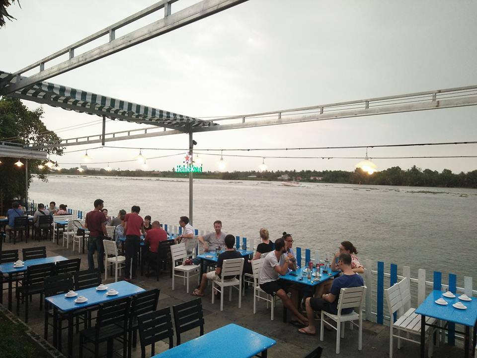 The River Restaurant view sông quận 2