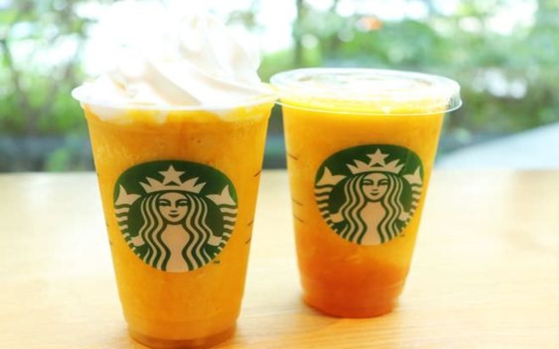 Trà trái cây nhiệt đới Mango Passion Fruit tại Starbucks Coffee