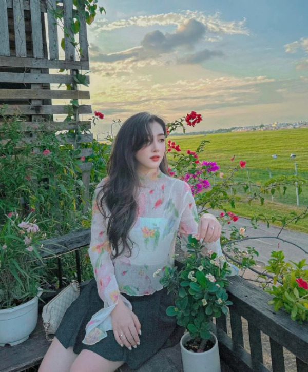 chiec-cafe-view-ngam-may-bay-xin-xo-ma-chac-chan-anh-em-go-vap-nao-cung-nen-ghe-qua-63d6048394c9c.jpg