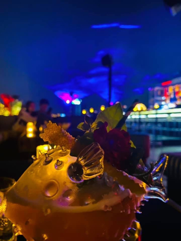 glow-skybar-rooftop-bar-60533dd5a9448.jpg
