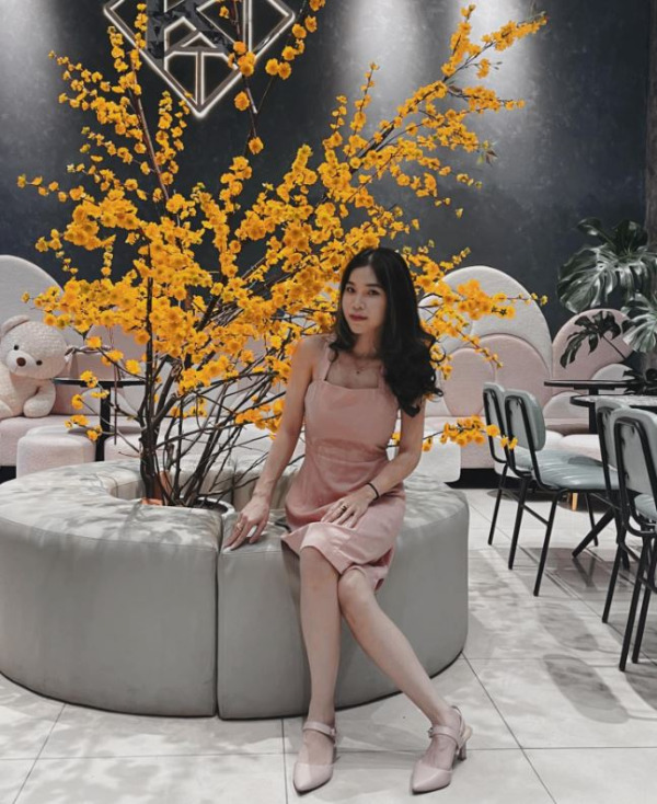 kita-kafebiz-town-da-len-concept-xuan-cho-cac-nang-den-check-in-63d7ba3af2893.jpg