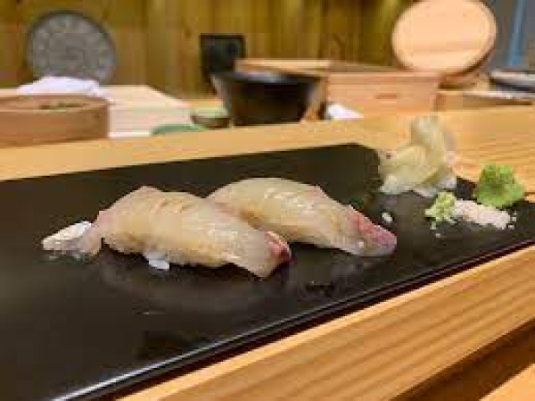 sushi-linh-phu-my-hung-q7-60ee6ab89f4e2.jpg