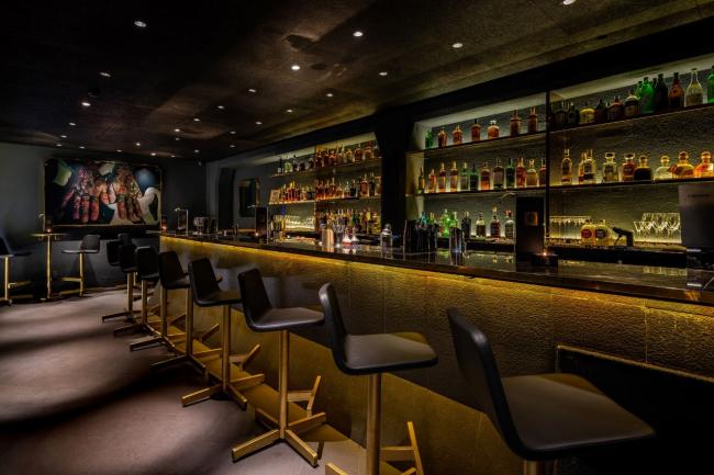 Irusu Lounge