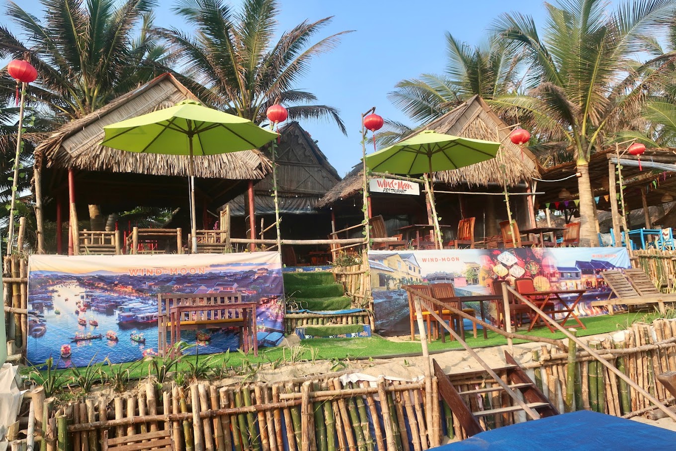 Wind & Moon Restaurant & Bar