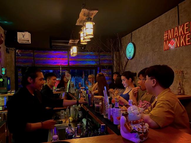 Deer - Cocktails Bar