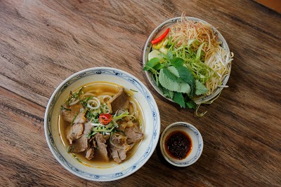 eleven-vietnamese-restaurant-5.jpg