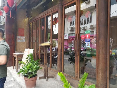 secret-house-restaurant-cafe-1.jpg