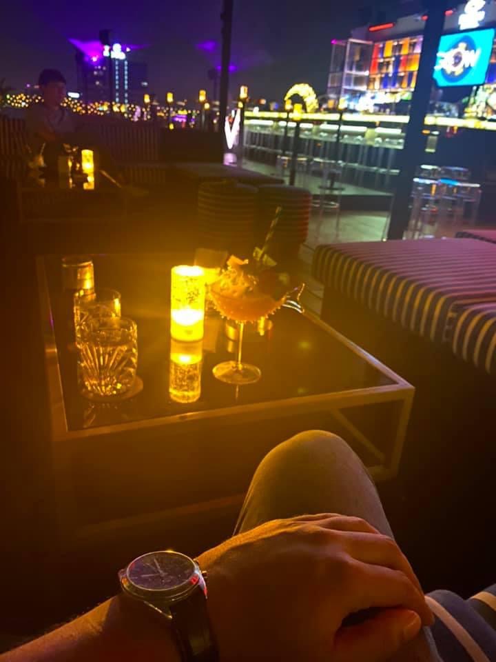 Glow Skybar - Rooftop Bar - 3