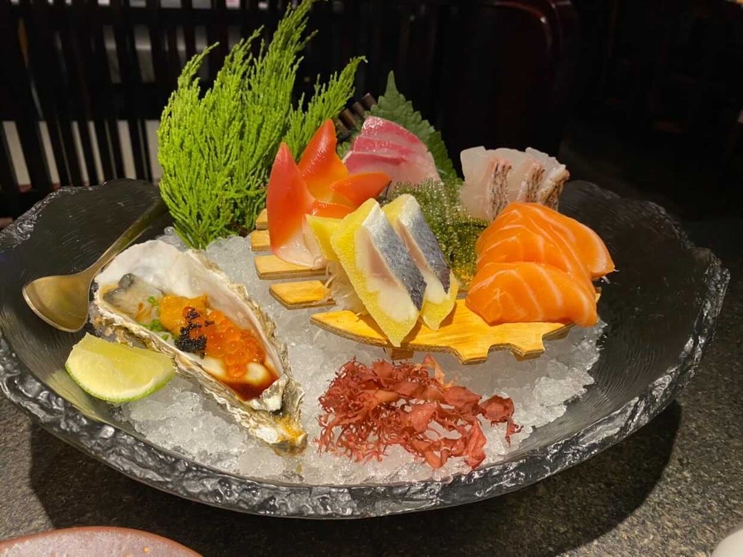 Yen Sushi & Sake Pub - 1